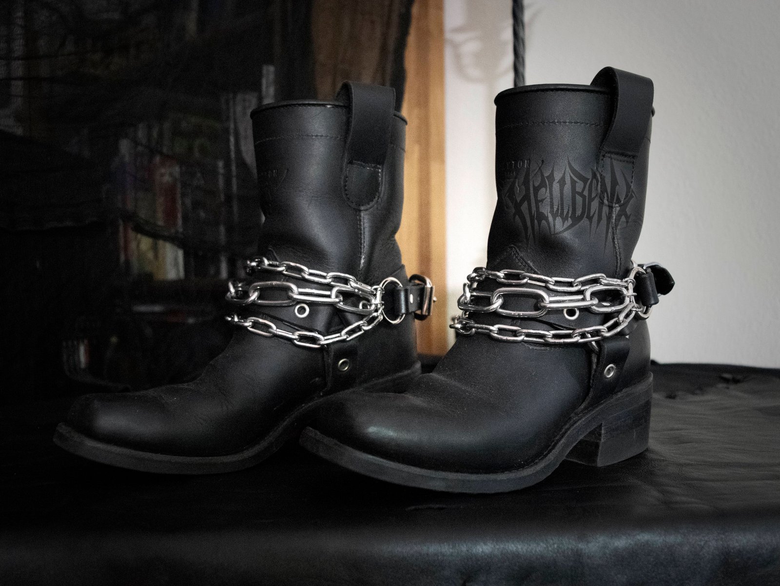 Boots with chains hot sale and buckles